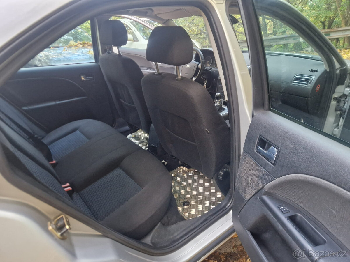 ford Mondeo nafta - 15