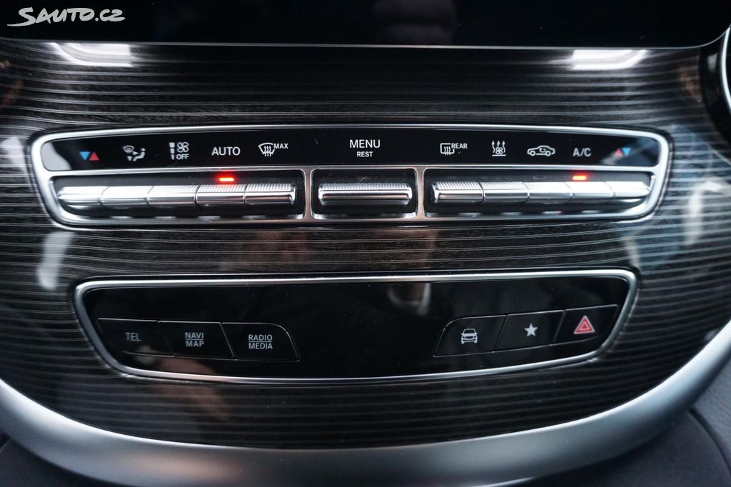 Mercedes-Benz Třídy V, V300 4Matic - 15