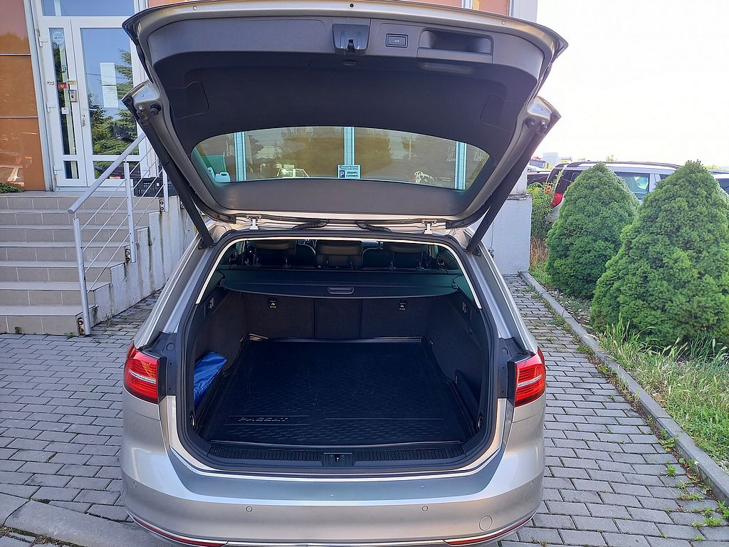 Volkswagen Passat 2.0Tdi Highline+Dsg+ČR+112000km TOP STAV - 15