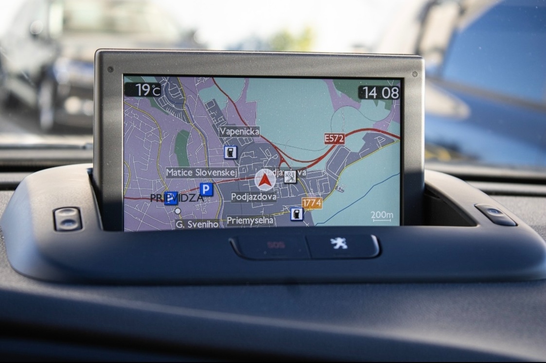 Peugeot 5008 2.0 HDi 110 kW - 15