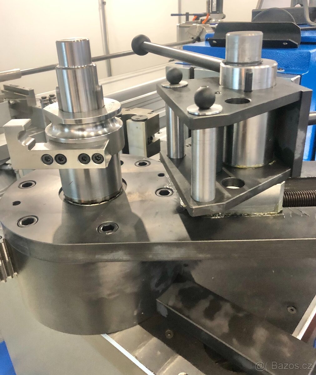 Ohýbačka trubek a profilů univerzální ZT 42-28 - 15