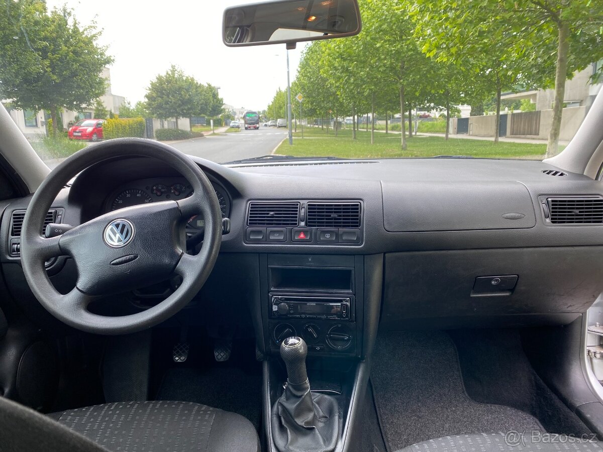 Volkswagen Golf 4 1,4 l 55 kW - 15