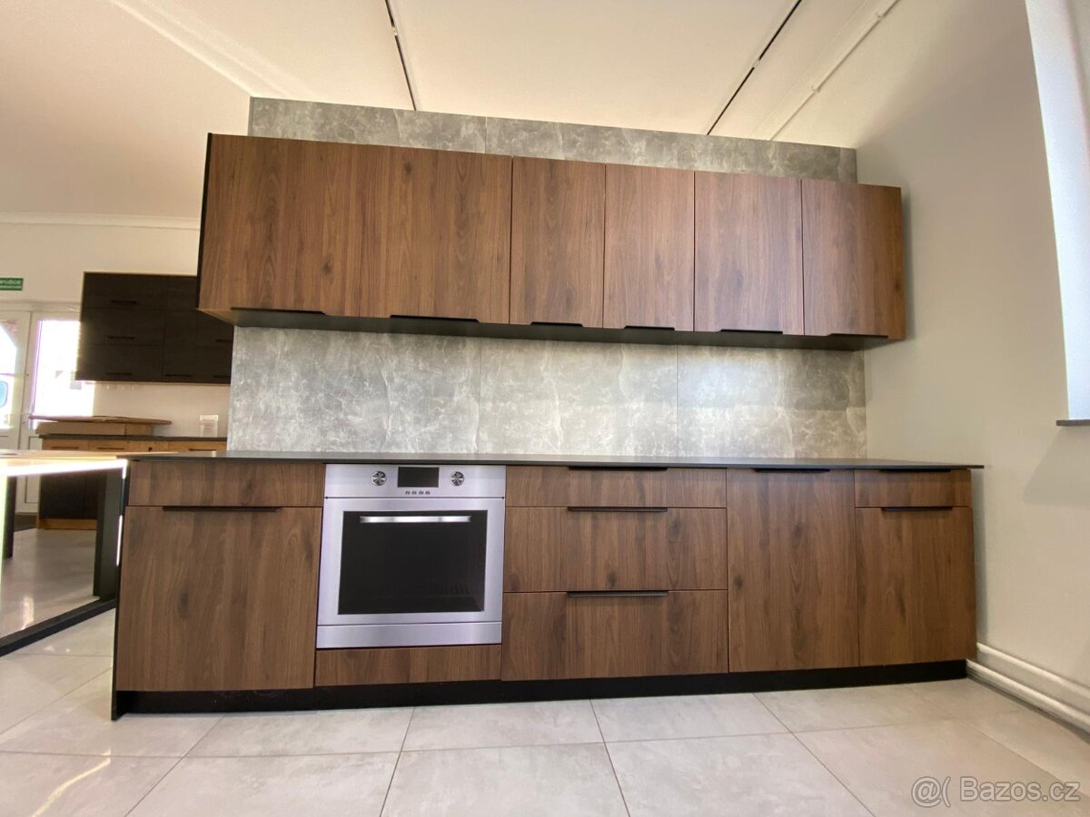 Kuchyňská linka – SKLADEM - 15