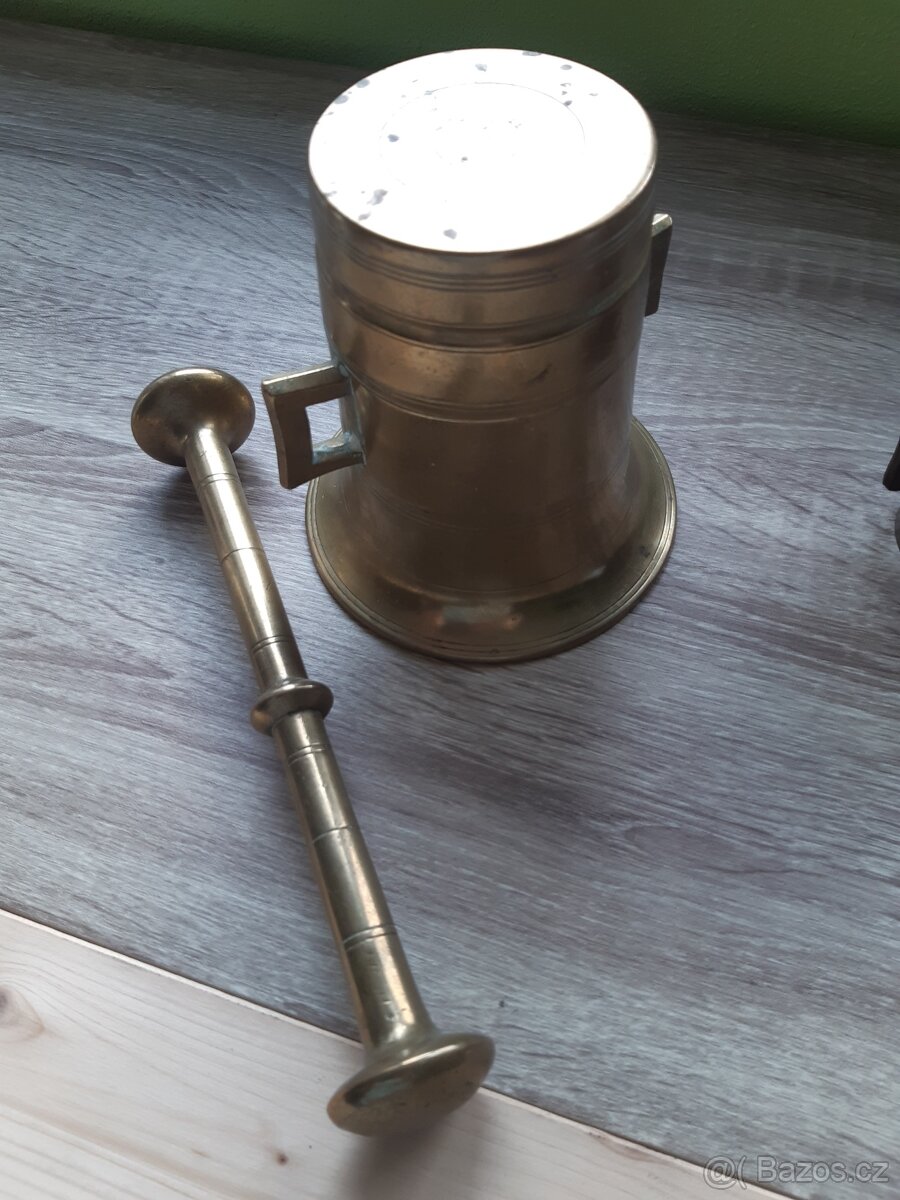 Mosazné hmoždířé s tloukem - 15