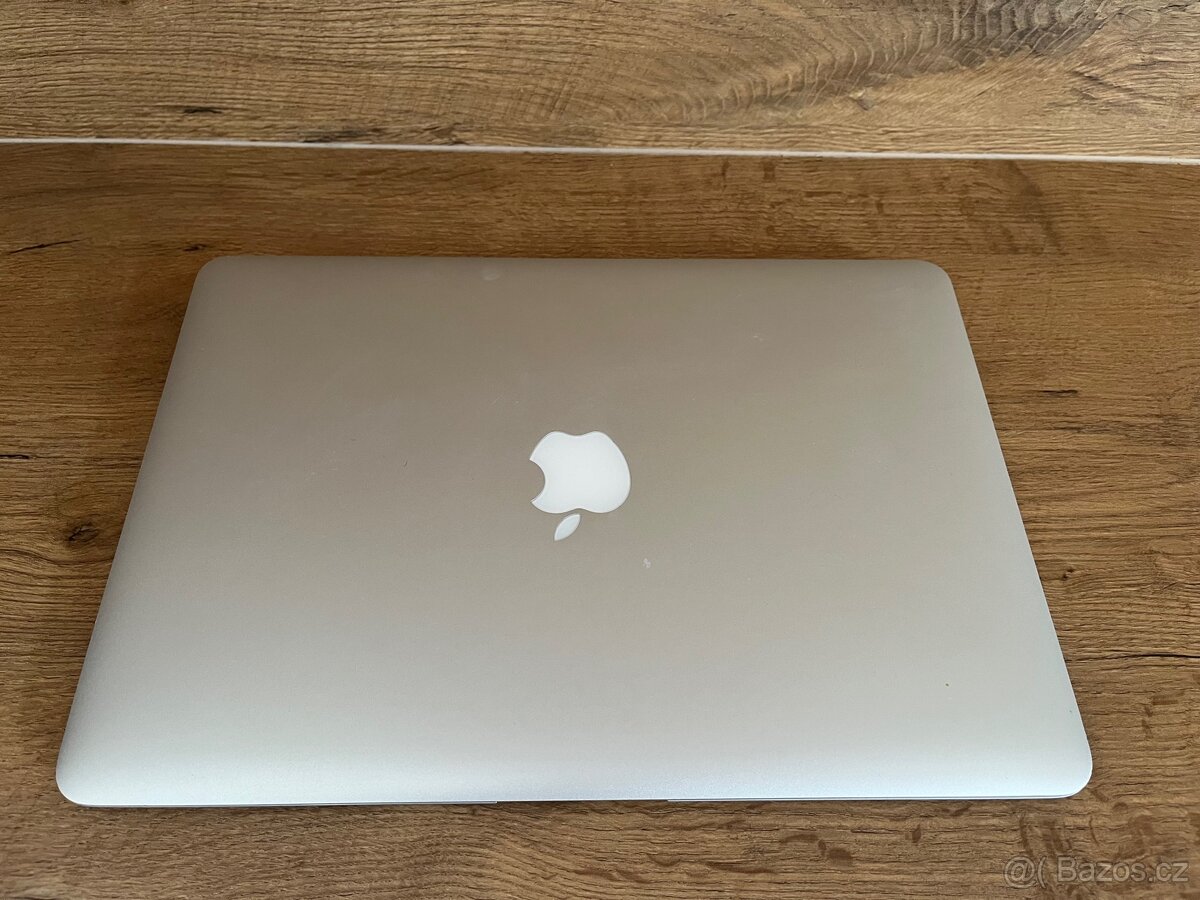MacBooky Pro a Air 2015-2019 - 15