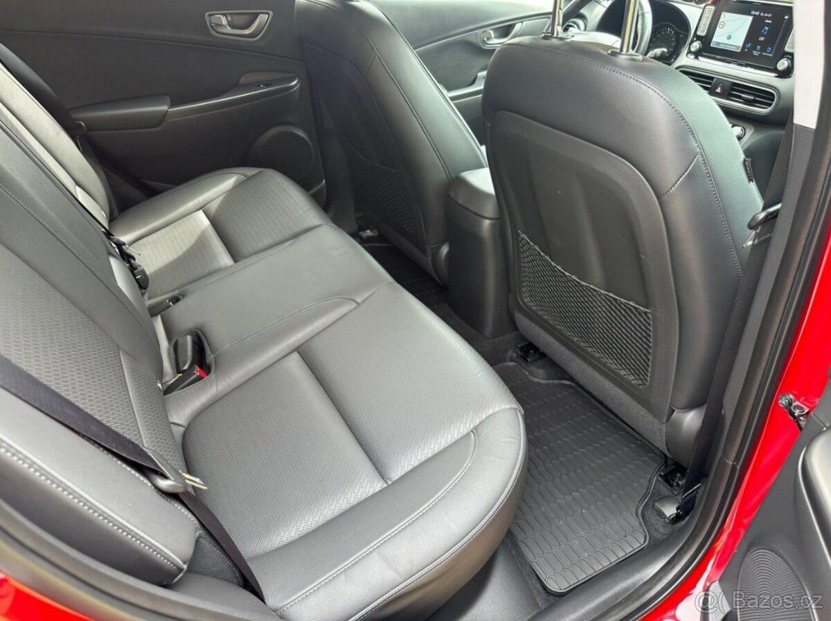 Prodávám Hyundai Kona 150kw 64 kWh Premium - 15