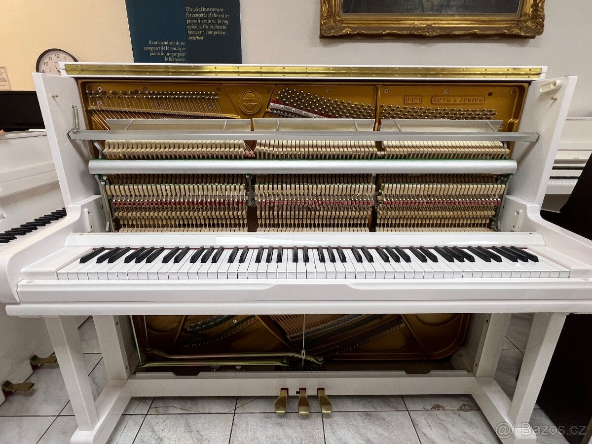 Německé piano Roth &Julius U-121 se zárukou 5 let, doprava - 15
