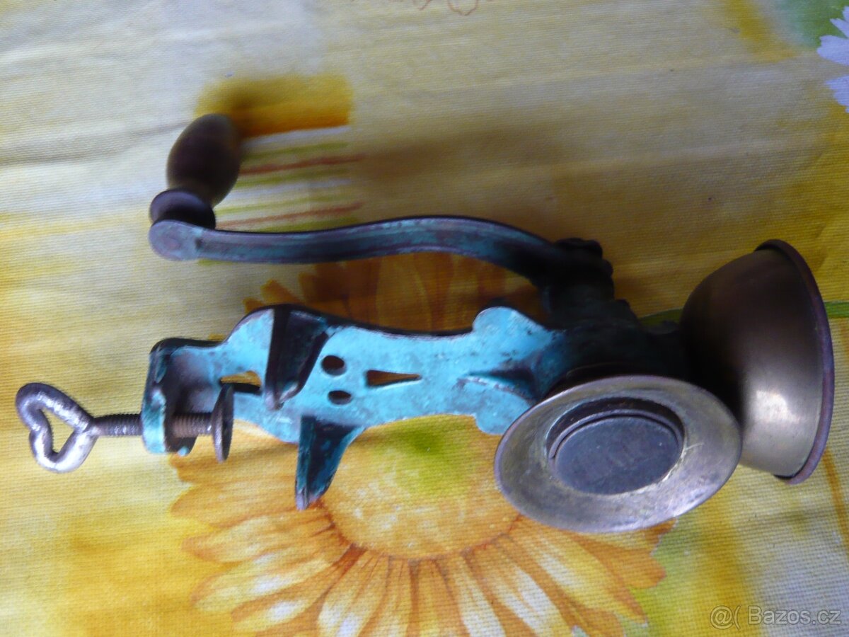 váhy mlýnek kráječ závaží - 15