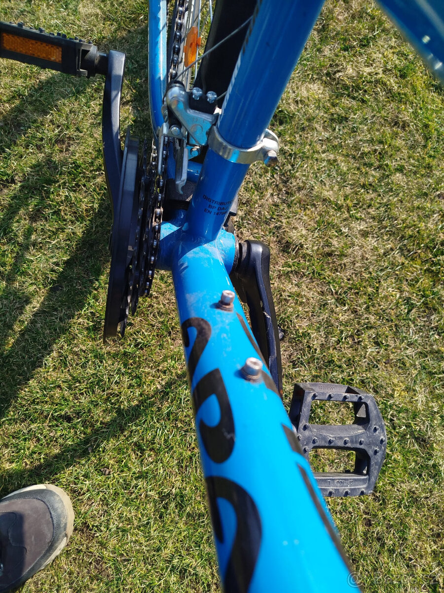 Juniorské kolo Apache 24" - 15