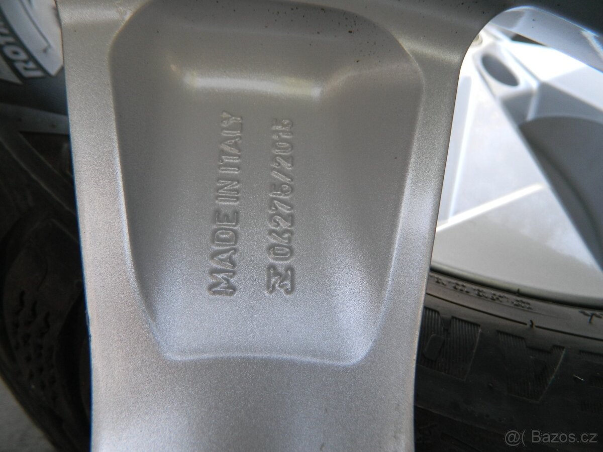 kola Audi R19 Q3 - 15