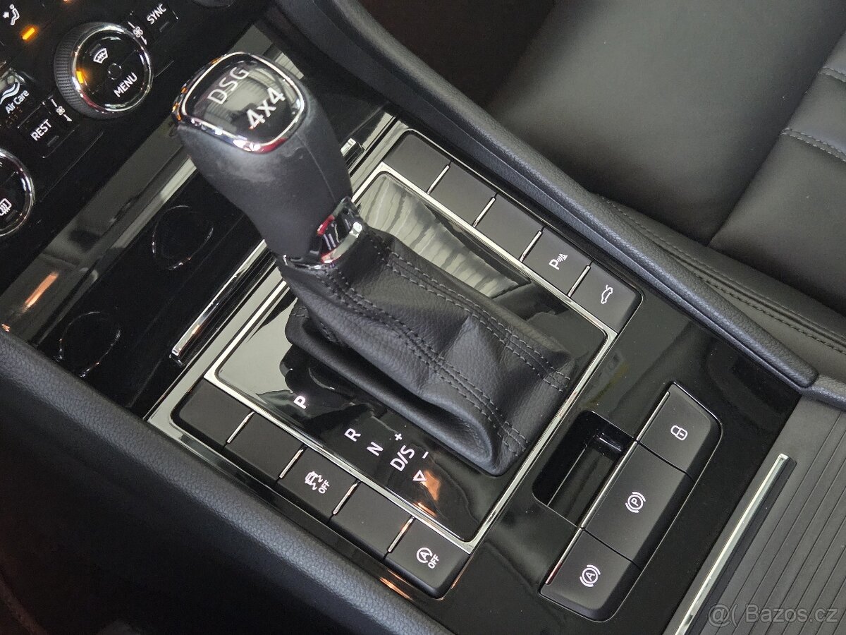 Škoda Superb TDI DSG 4x4 Style Plus Tažné zařízení - 15