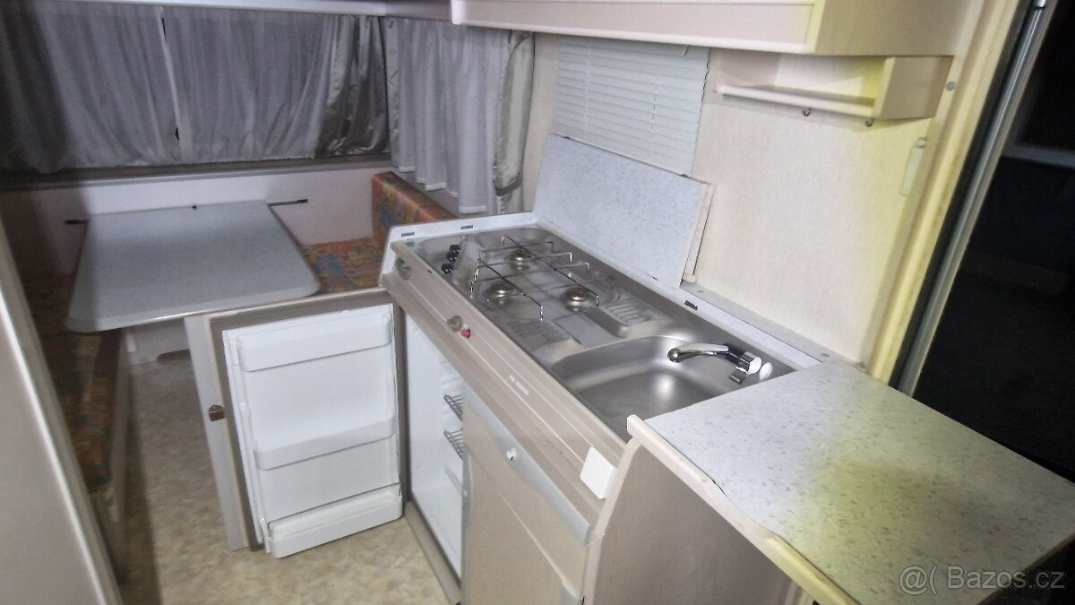 karavan Adria 390 4miest 795/1100kg, .,poschodová posteľ - 15