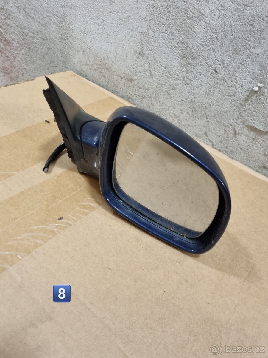 Zrcátka různé barvy na VW Passat B5.5 - 15