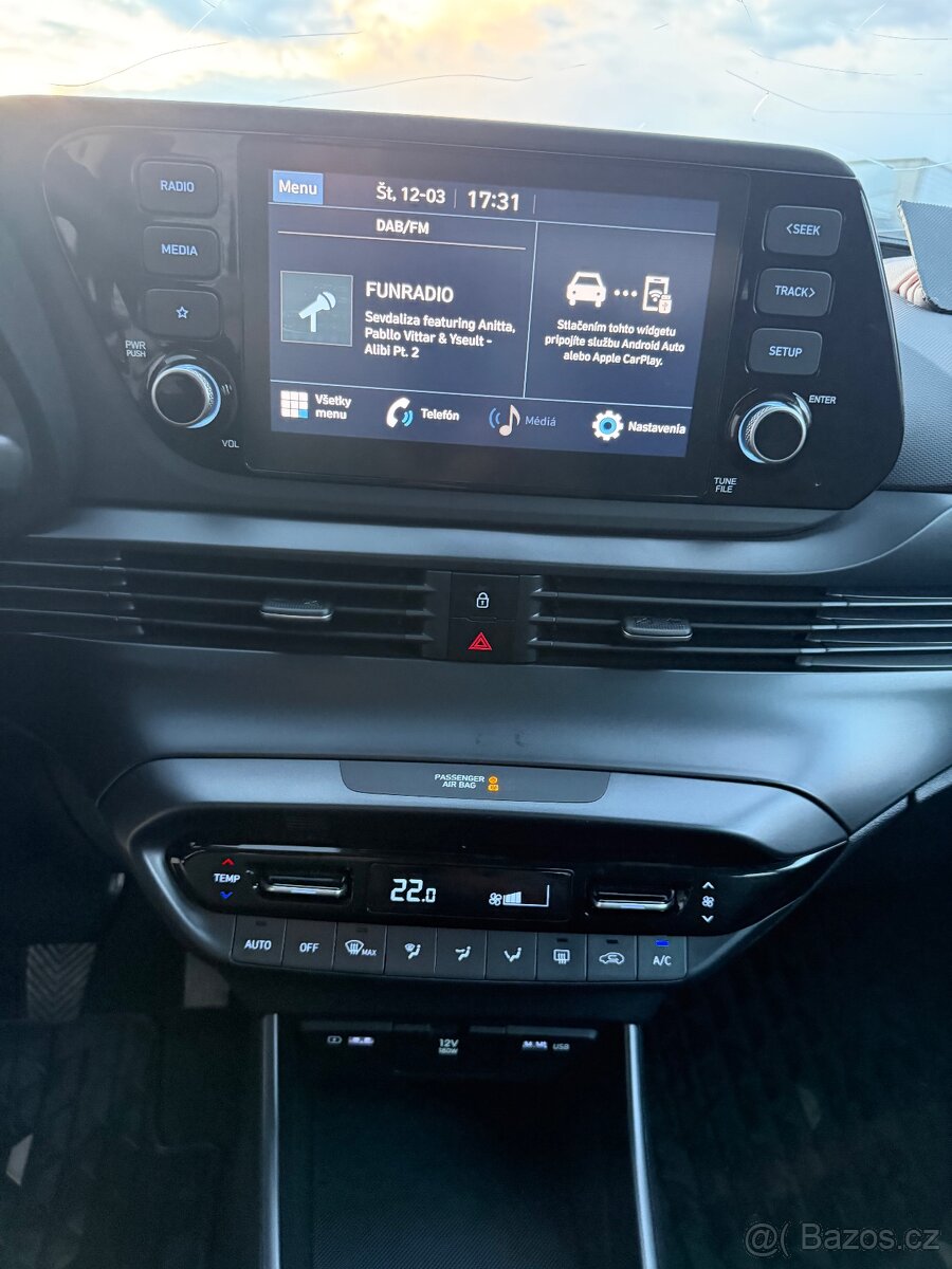 Hyundai i20 1,2 - 15