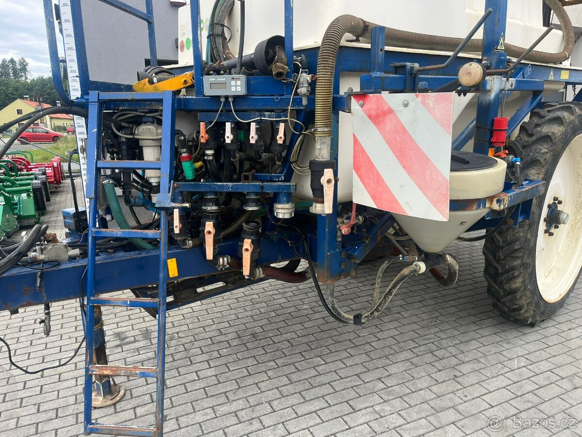 Tažený postřikovač SIEGER ( AgriFac) TSMR 3000 l , 24 m - 15
