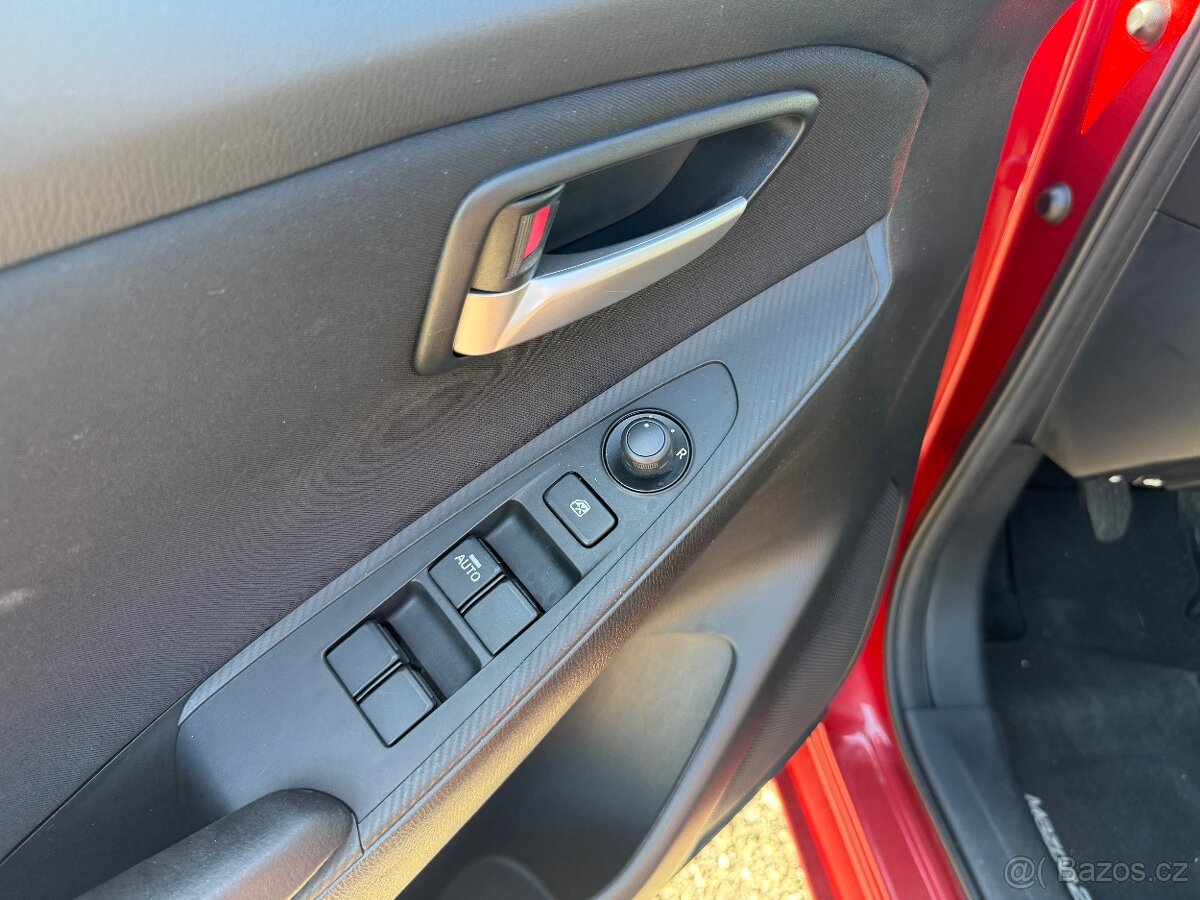 Mazda 2 1.5i Skyactiv najeto 141000 km 2018 - 15