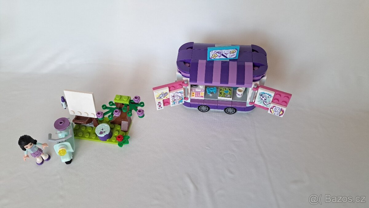 LEGO® Friends 41336 a 41332, Emma a umělecká kavárna - 15