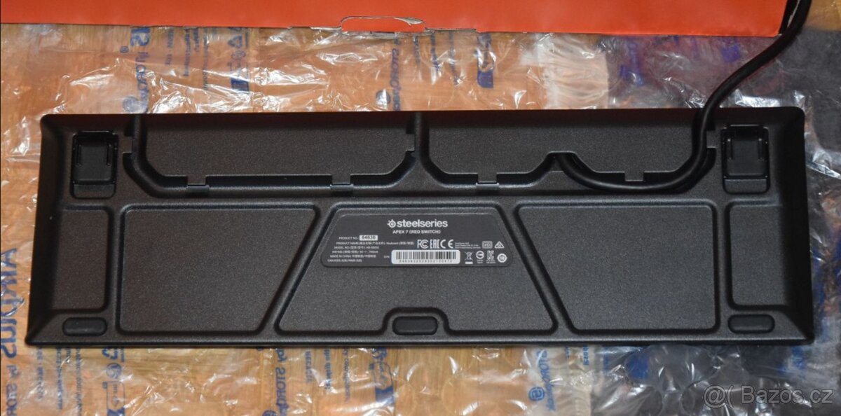 SteelSeries Apex 7, magnet. podložka, OLED display,USB hub - 15