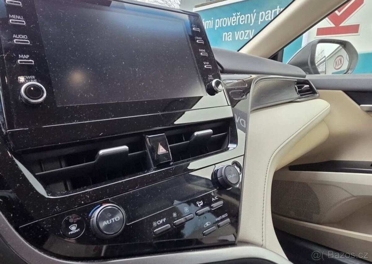 Toyota Camry 2.5-HYBRID-1.MAJITEL-DPH - 15