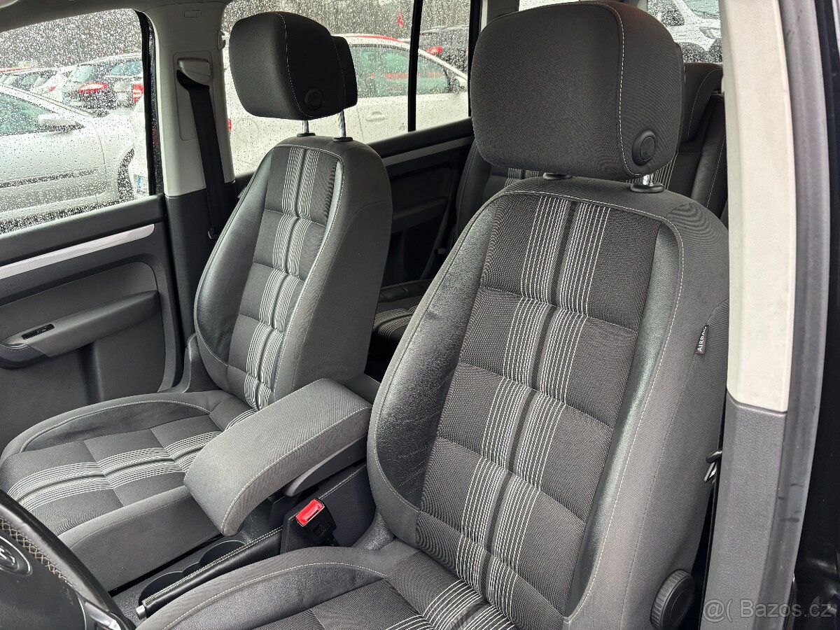 Volkswagen Touran 2.0 TDI MATCH 7 MIST - 15