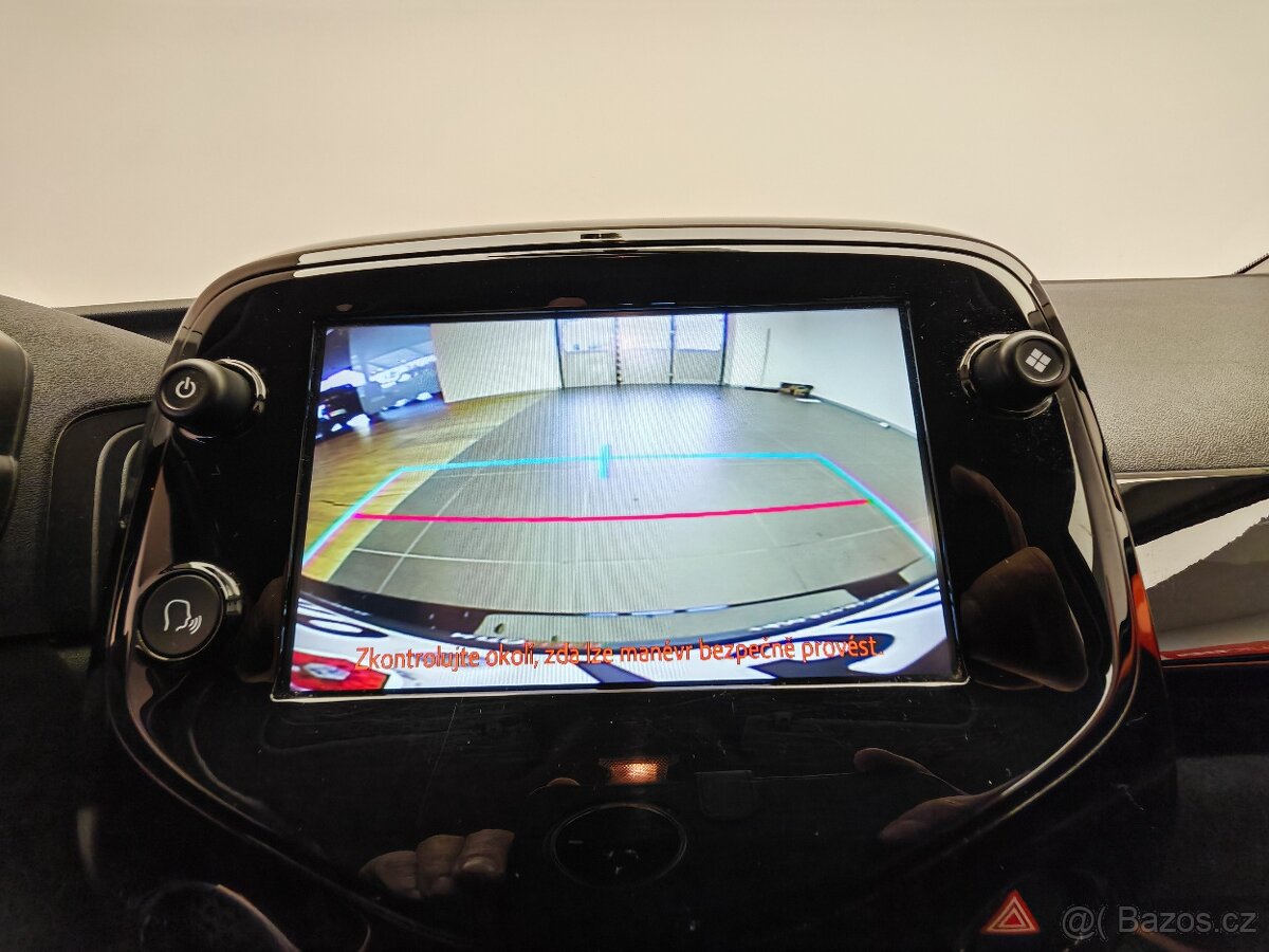 Toyota Aygo 1.0 X-Play - 15