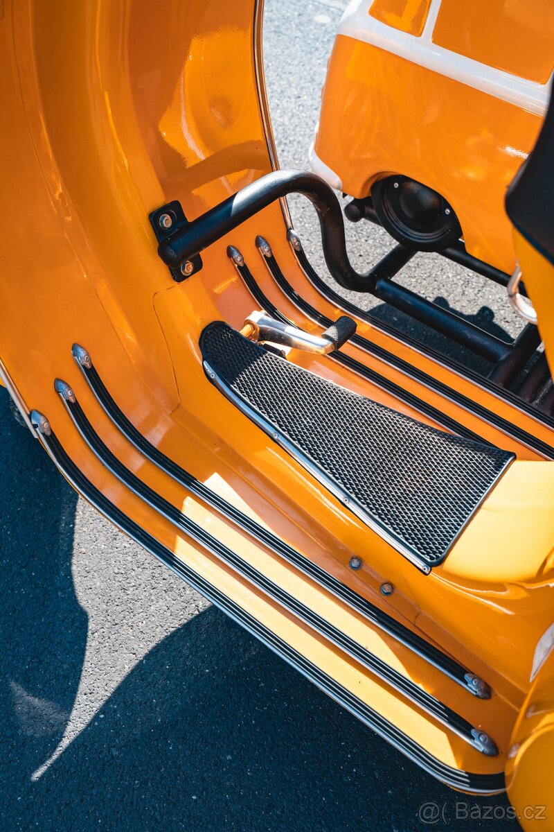 Motorka Piaggio Vespa 150CC (1976) SIDECAR - 15