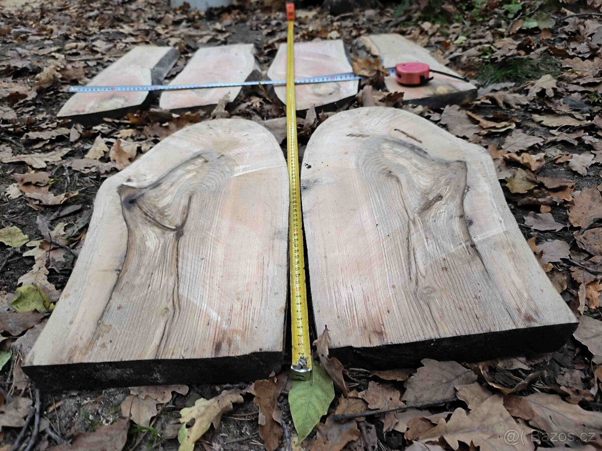 jasanové desky z rozvidlení kmenu, vhodné na mísy, síla 6cm - 15