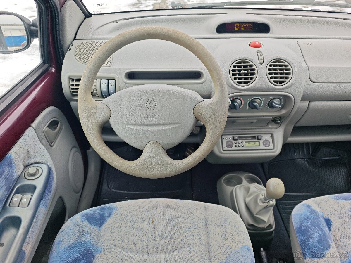 Twingo Helios 1.2i 43kW po 1. majiteli - 15