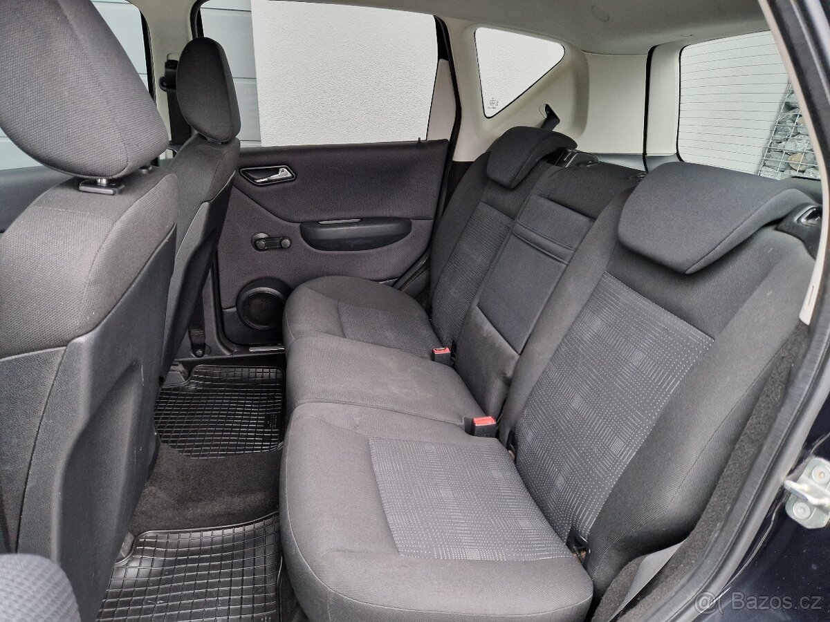 Mercedes Benz A 1,5 benzín, 70 KW, Automat - 15