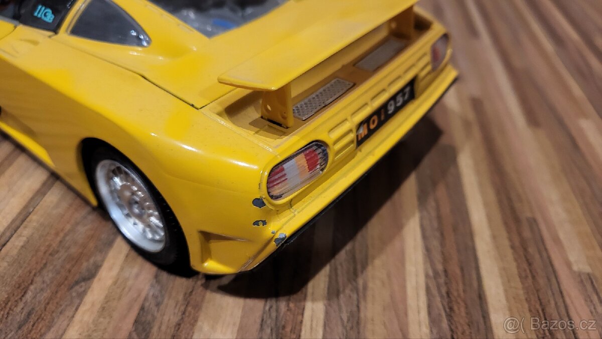 Modely aut 1:18 - 15