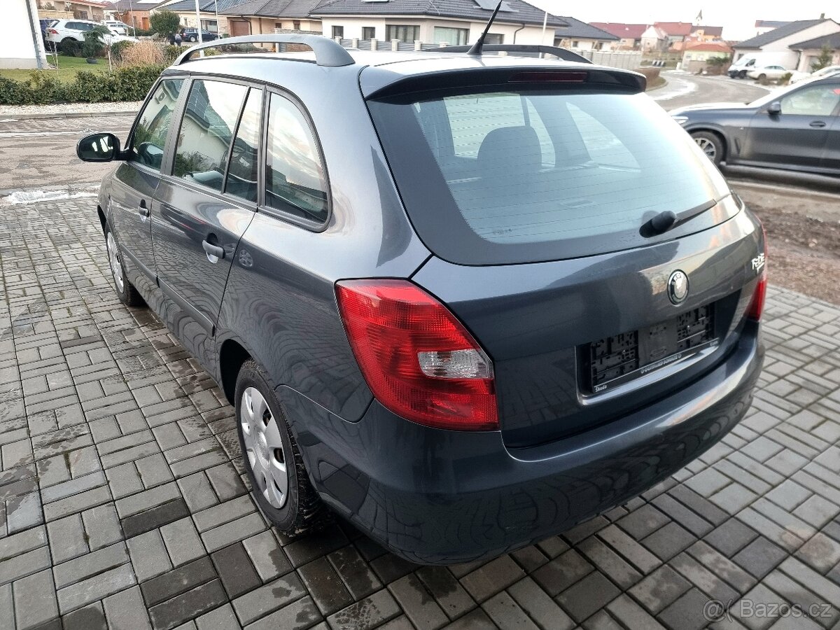 Fabia 2009 - 1.2i 51kw kombi nehavarované - 15