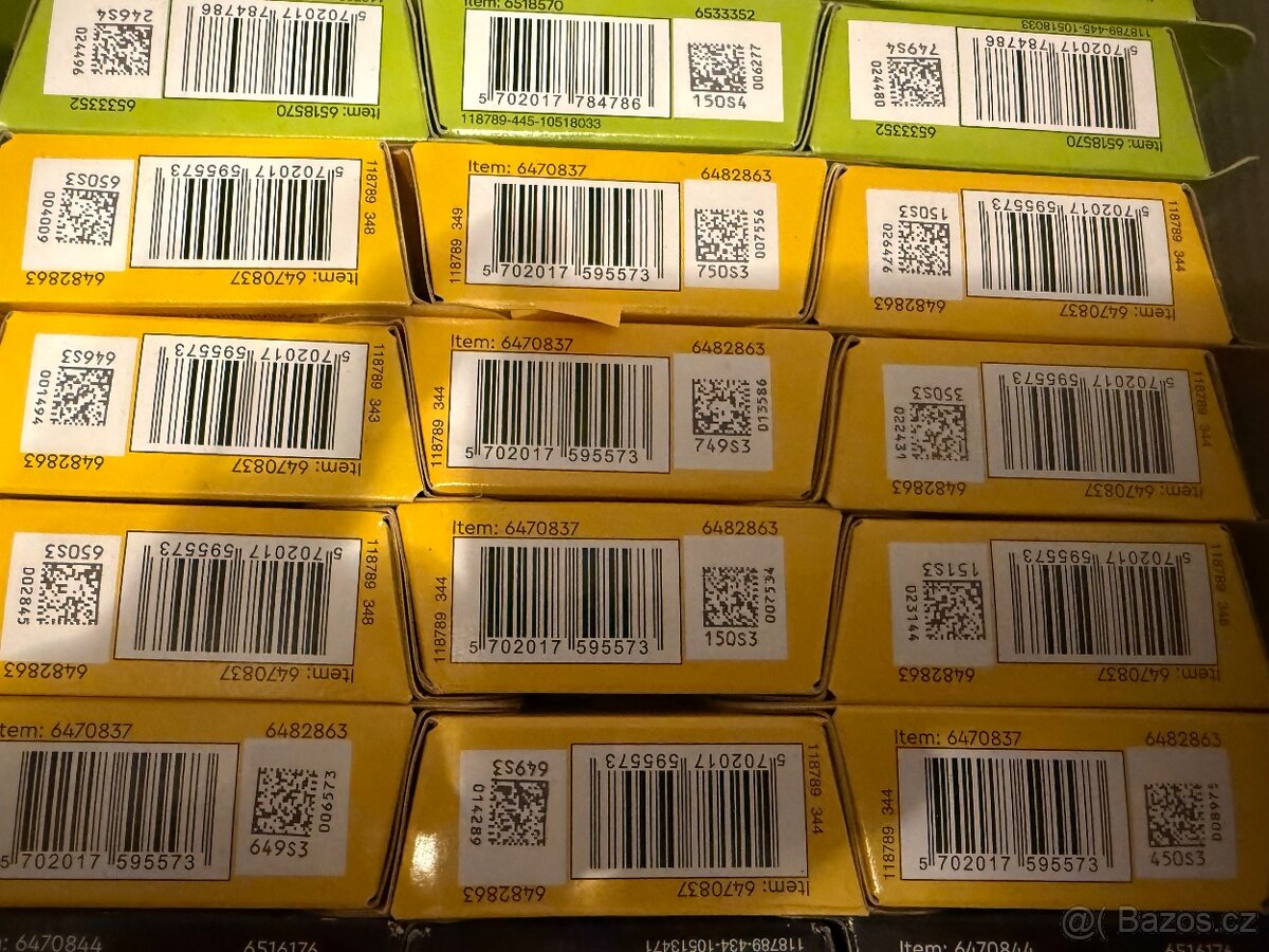 Lego minifigurky 71045 a 71048 kompletní serie - 15