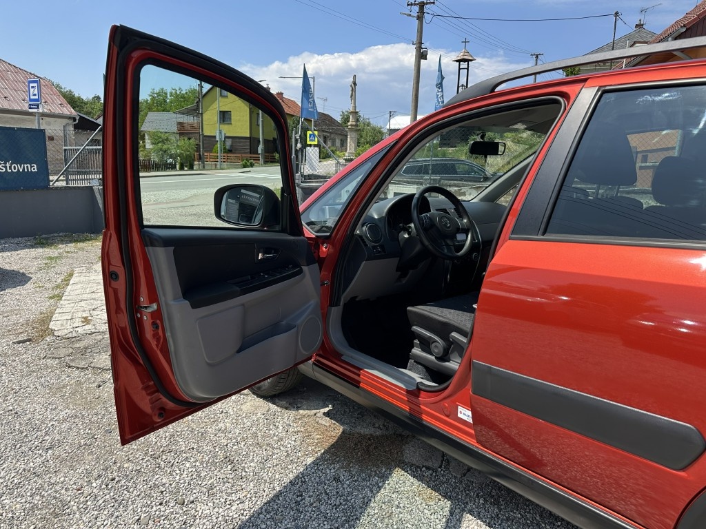 Suzuki SX4 1.6i 88kW 4x4 serviska tažné - 15
