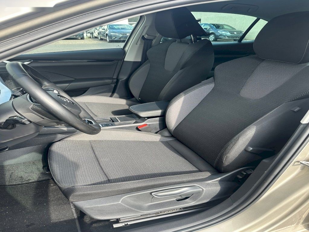 Škoda Octavia,Selection 1.5TSi 110kW M6F - 15