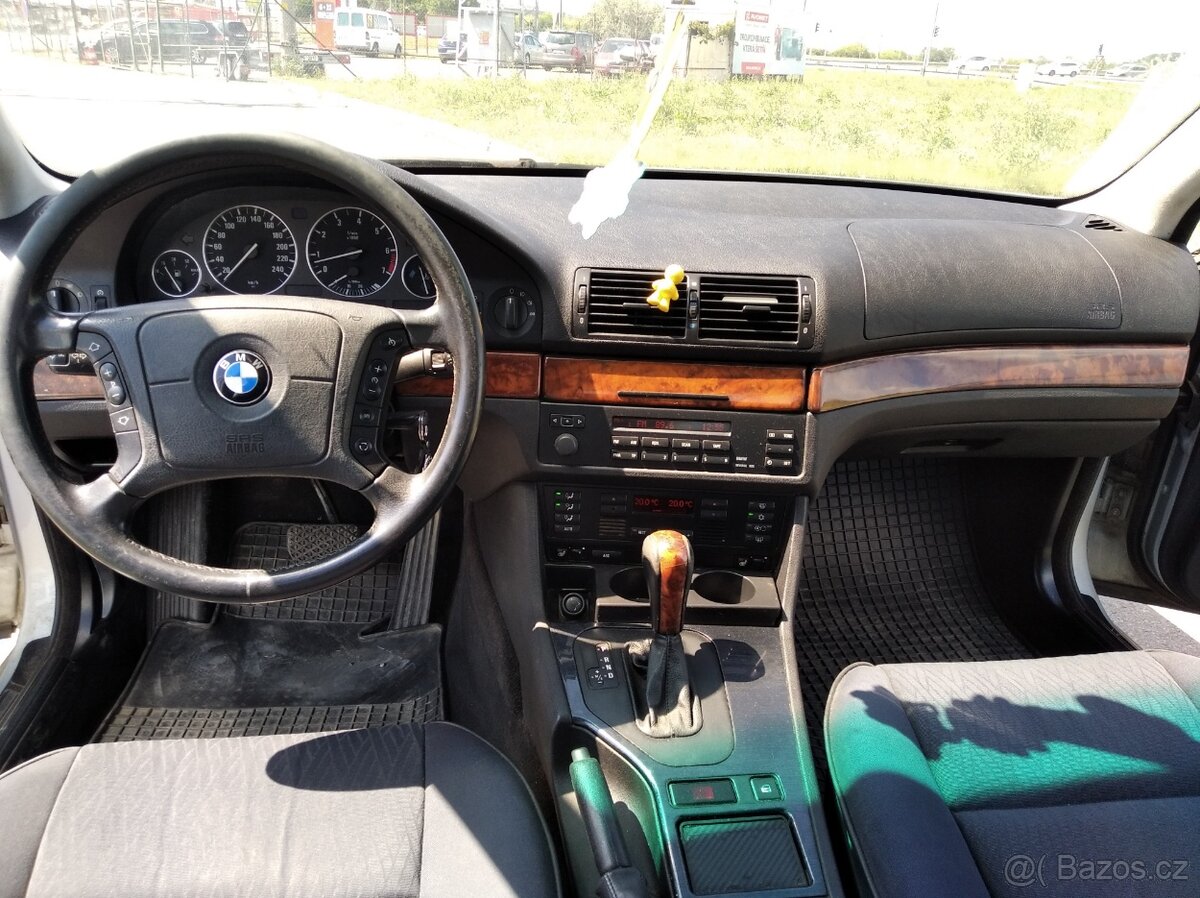 BMW 523i BA+LPG 6ti válec. - 15