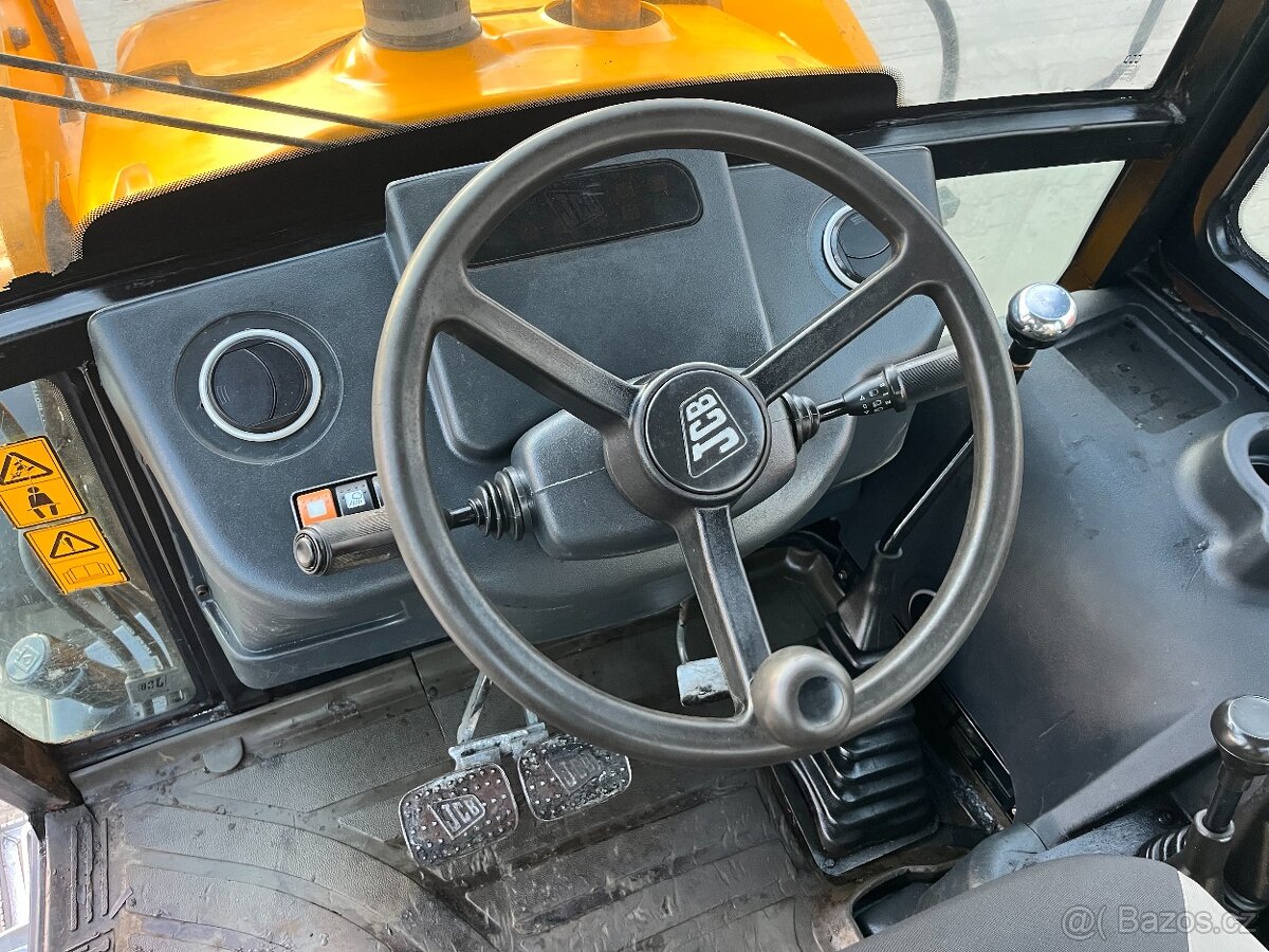 Rýpadlo-nakladač JCB 2CX Streetmaster, 3CX Compact - 15