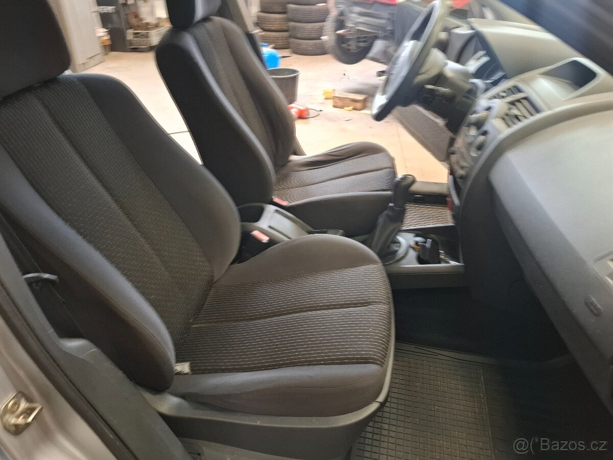 MEGANE II 1.5 DCi combi, r.05 po 1. majiteli, PLNĚ POJÍZDNÉ - 15