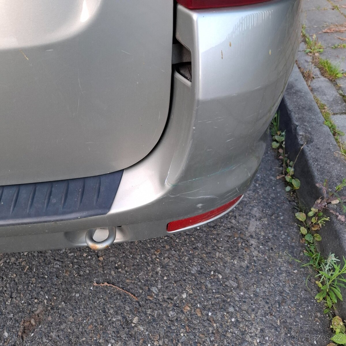 Dacia Logan 1,6 7míst, závěs, BA - 15