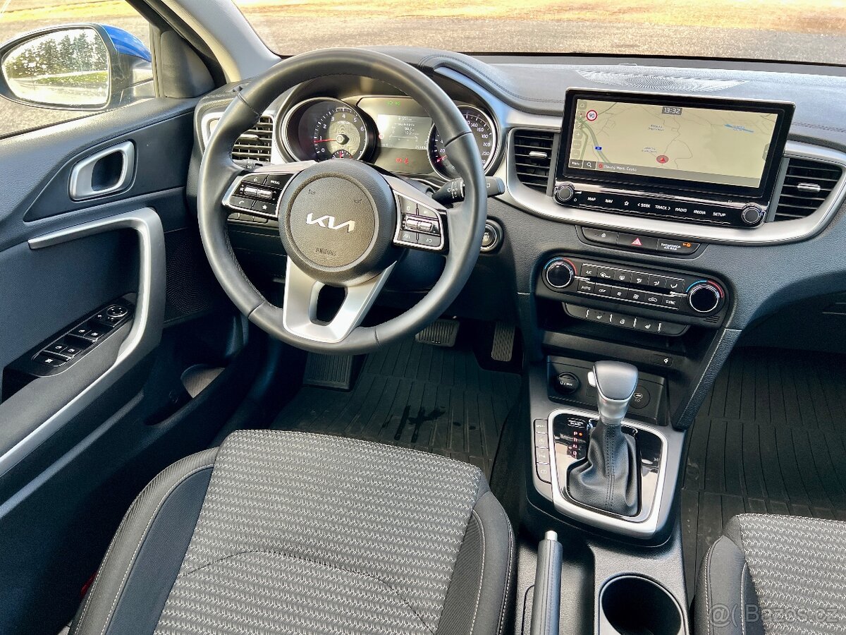 Kia Ceed SW 1,5 T-GDI TOP 7DCT + BUS - 15