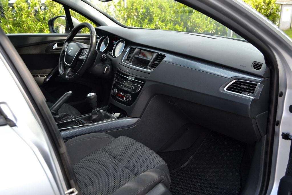 Peugeot 508 2.0 HDi 103kW Active Panorama kombi - 15