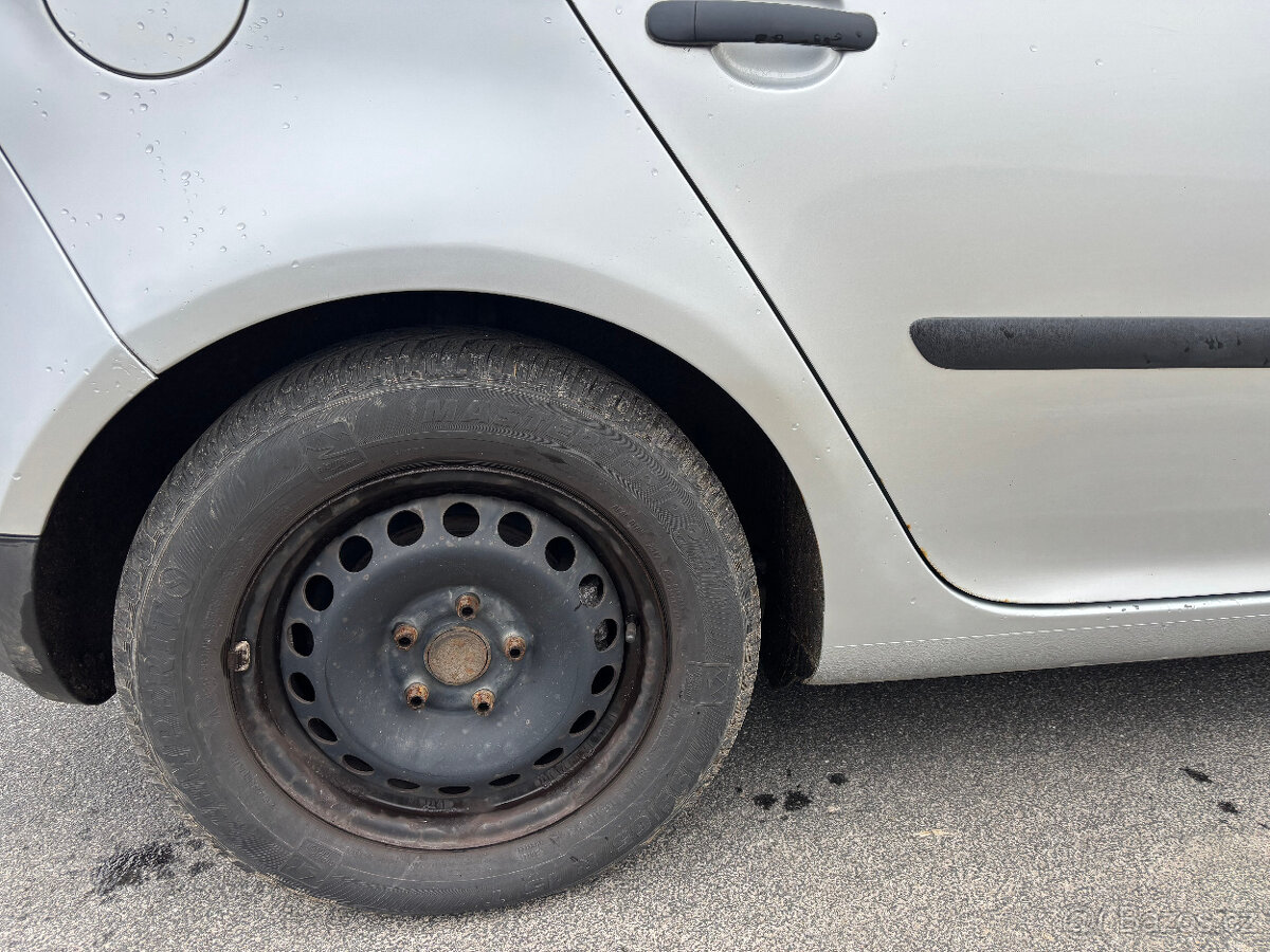 Volkswagen Golf V - 15