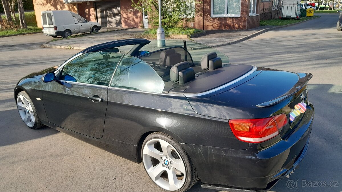 Bmw E93 cabrio 210 KW top stav - 15