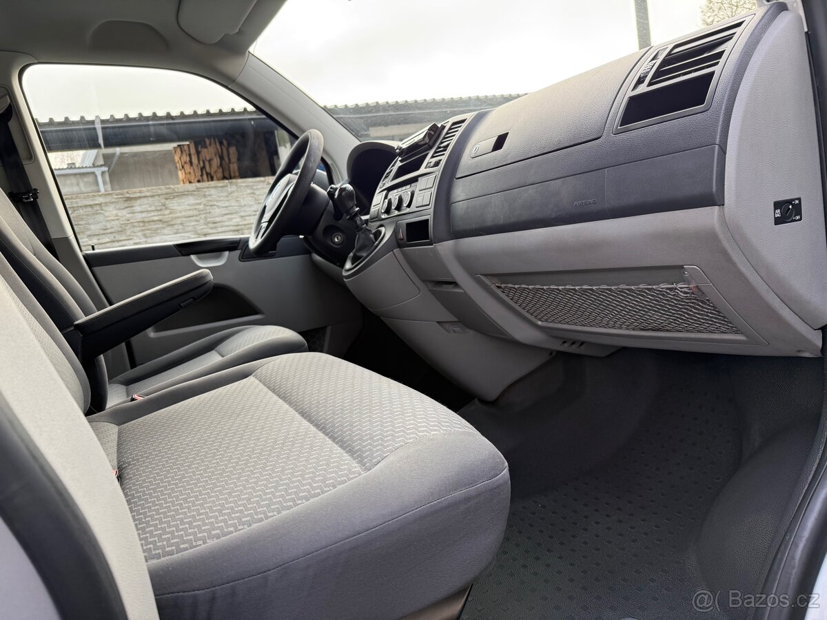 VOLKSWAGEN CARAVELLE T5 GP 2,0 TDI 103 kW - 15