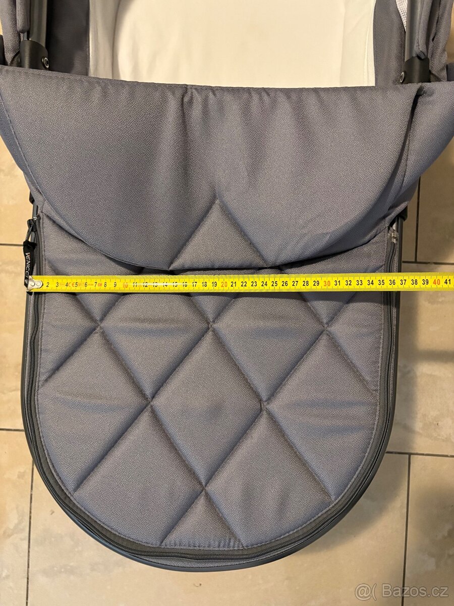 Kočárek Venicci - 15