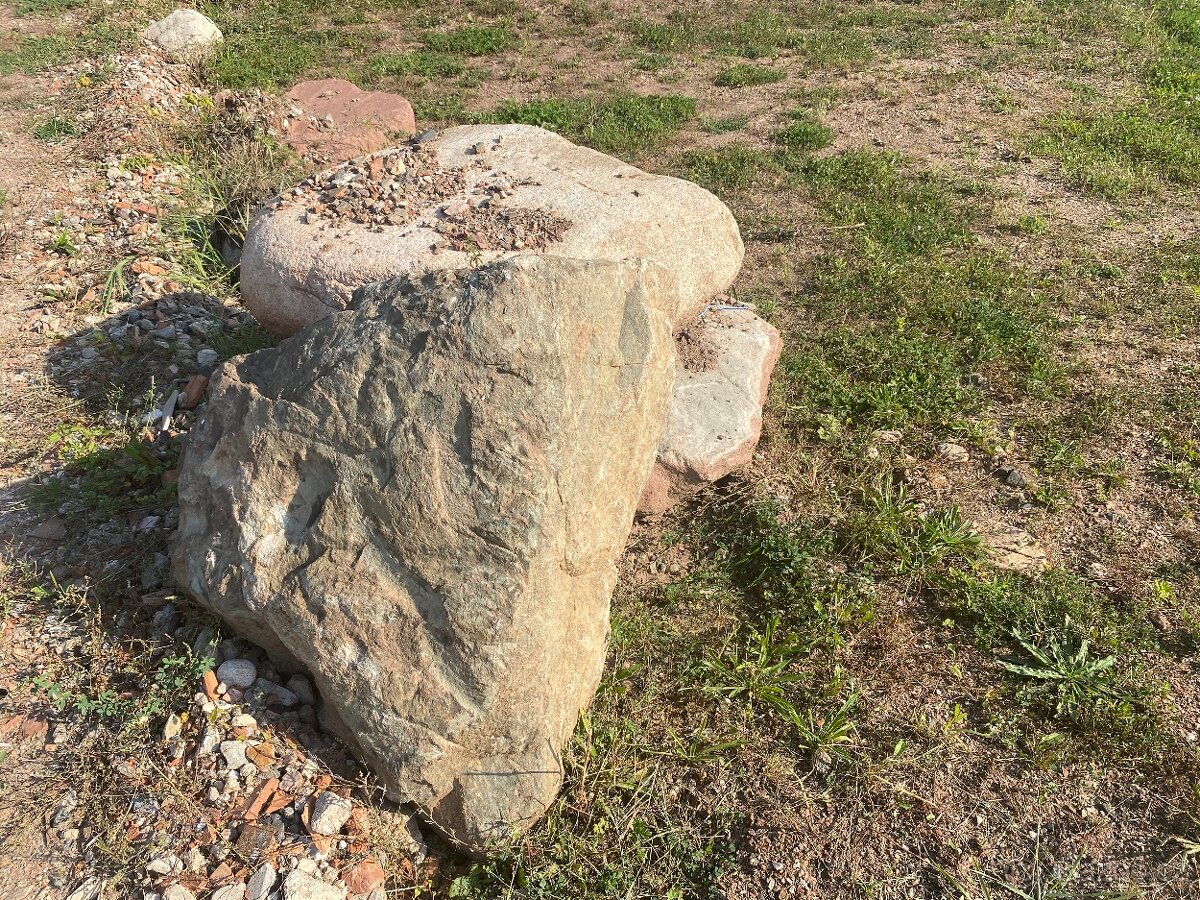 Okrasný kámen, soliter - 15