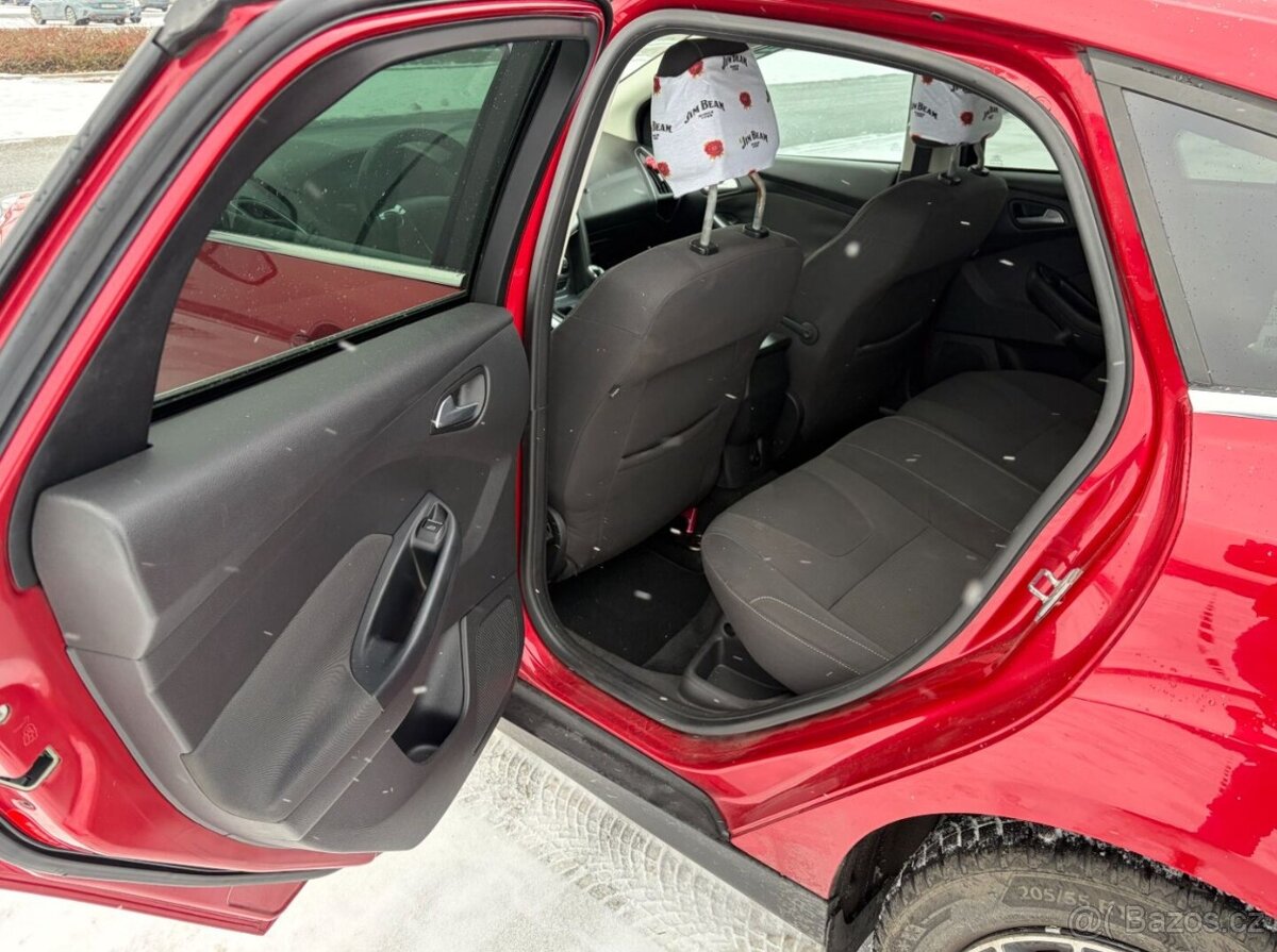 Ford Focus 1.6 EB 110kw TOP VÝBAVA - 15