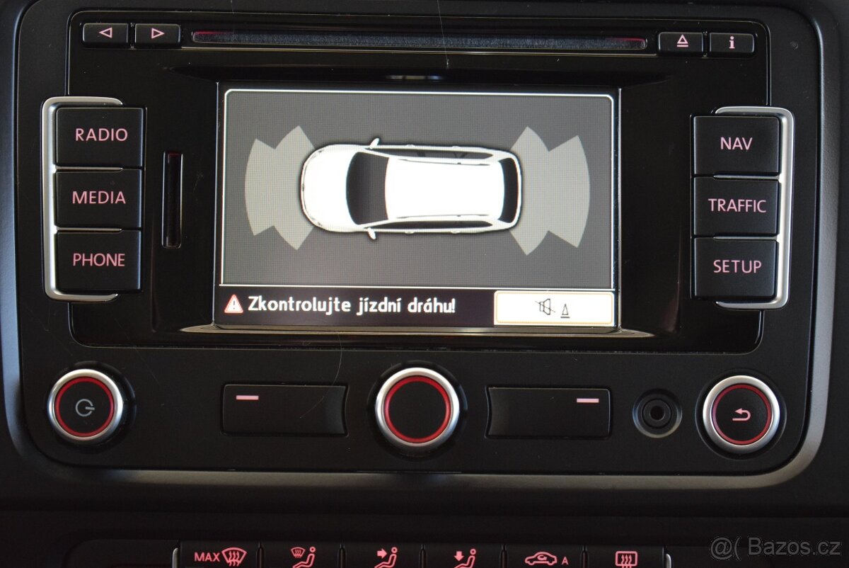 Volkswagen Golf 1,4 TSi 90 kW, 1.maj,digiklima,serviska - 15