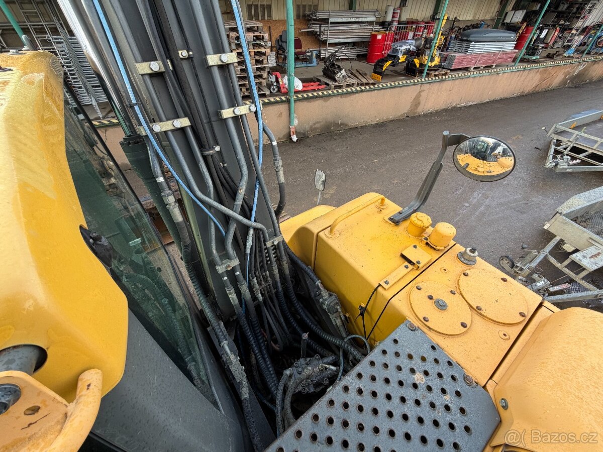 Pásové rypadlo Volvo EC140DL - 15