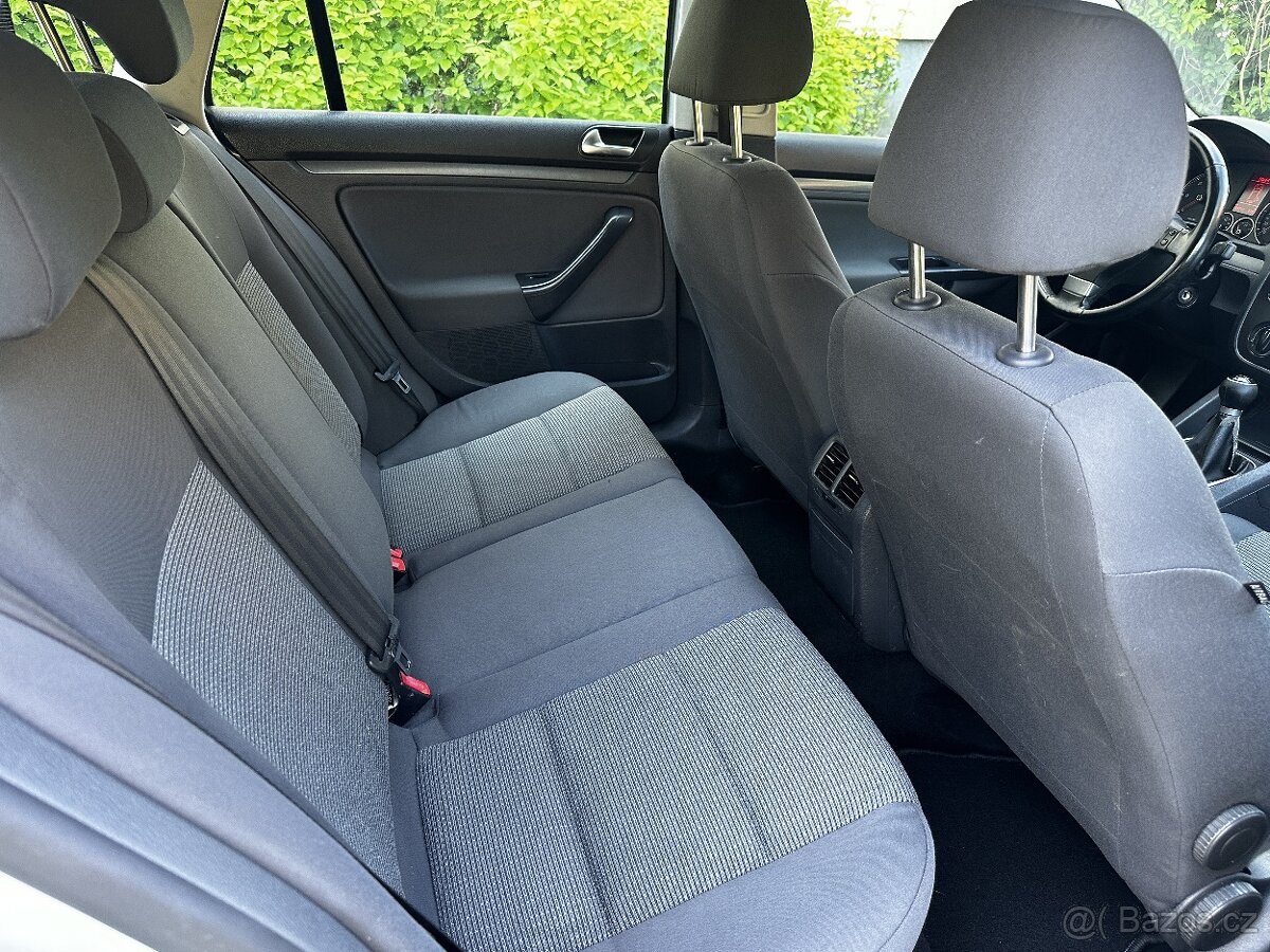Volkswagen Golf V Combi 1.9 TDI 77kW Navi Tažné ALU R17 2009 - 15