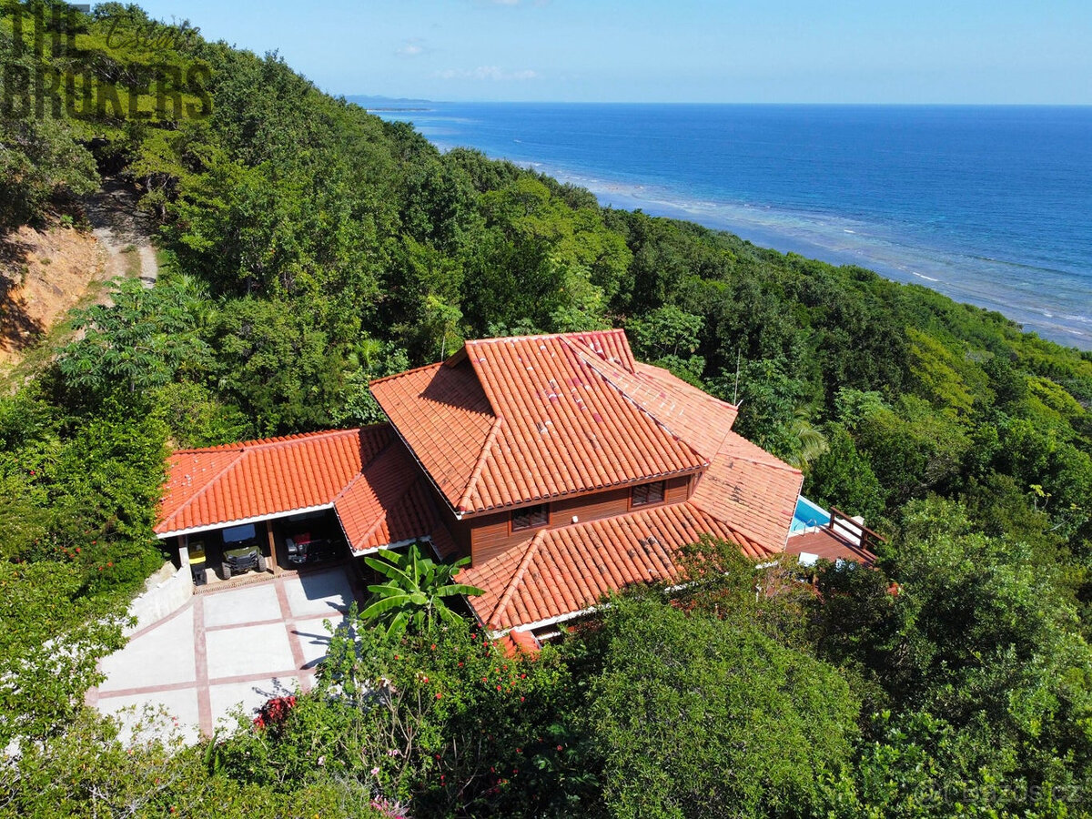 Ocean View 3BD & 2.5BT Home Lost Isles Estate, Roata - 15